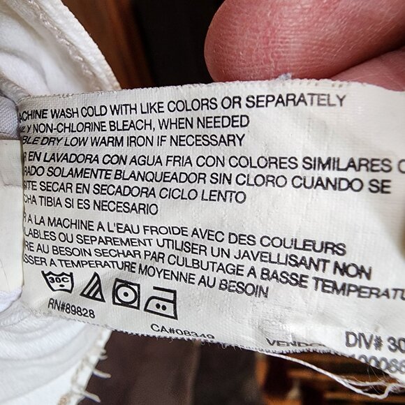 Bandolino White Jean Shorts Size 8 - Picture 8 of 13